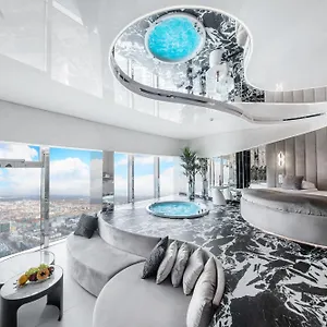 Sky Tower Z Jakuzzi Przy Oknie Вроцлав