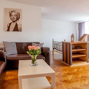 Apartament Klimatyczne Mieszkanie 3-pok. 200m Od Dworca Głównego Pkp, Wrocław